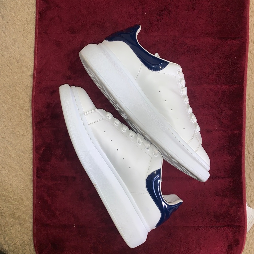 Alexander McQueens Oversized Sneaker Navy and White